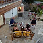 Aparthotel Vali 4*