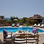Vali Aparthotel