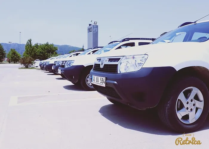 Ξενοδοχείο με διαμερίσματα Vali 4*